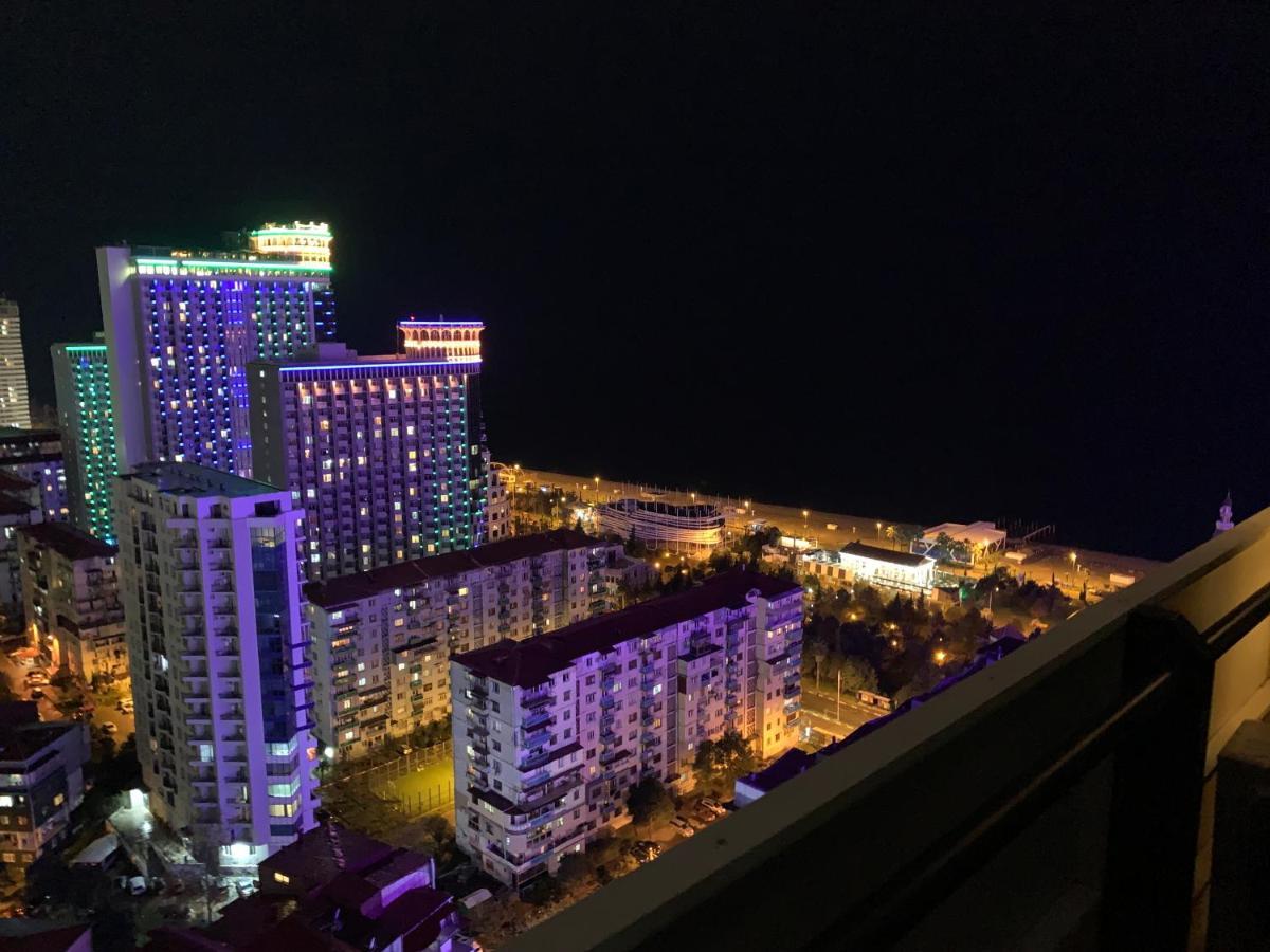 Vip Aparthotel Orbi City Sea View Батуми Экстерьер фото