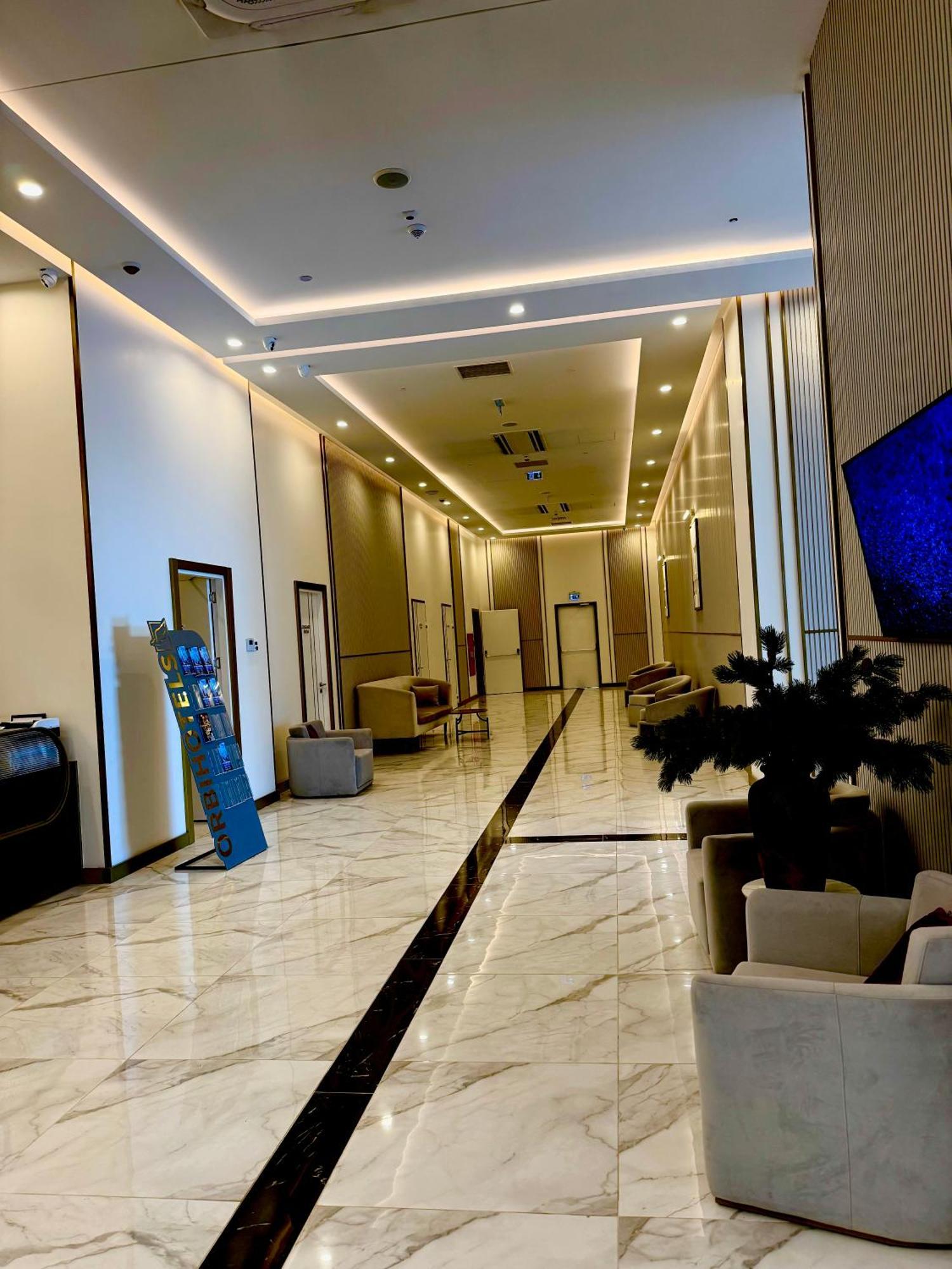 Vip Aparthotel Orbi City Sea View Батуми Экстерьер фото